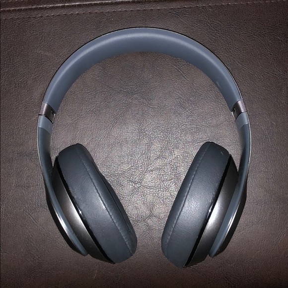 Dr. Dre Beats solos 3 - Picture 1 of 3